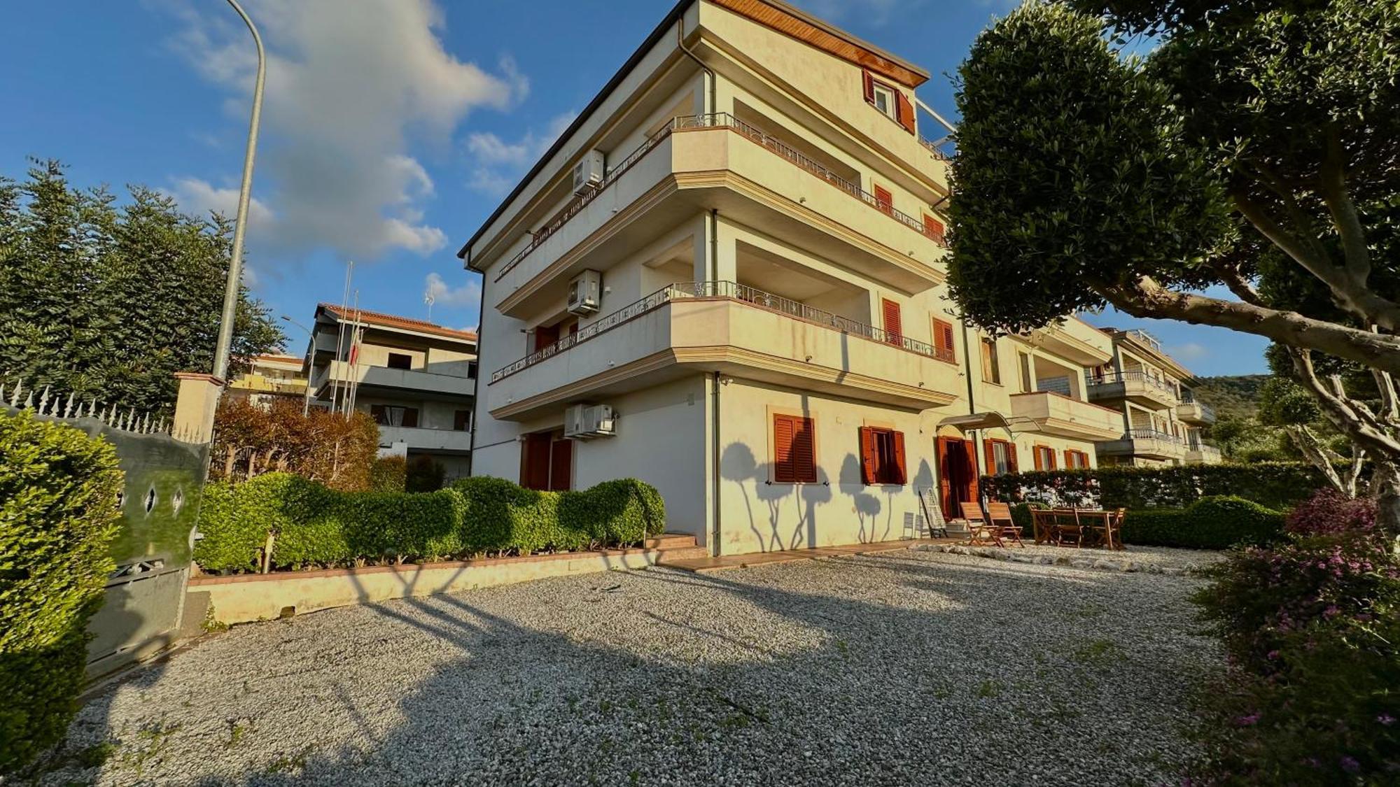 Sunrise Residence Santa Domenica  Dış mekan fotoğraf